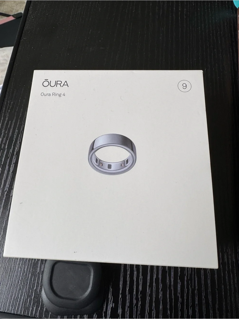Oura Ring 4 Smart Ring - Silver/Gray Finish (Size 9)